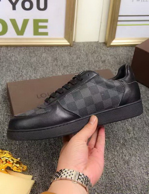 LV Fashion Casual Shoes Men--084